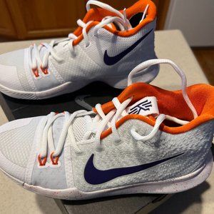 Nike Youth Basketball Sneakers